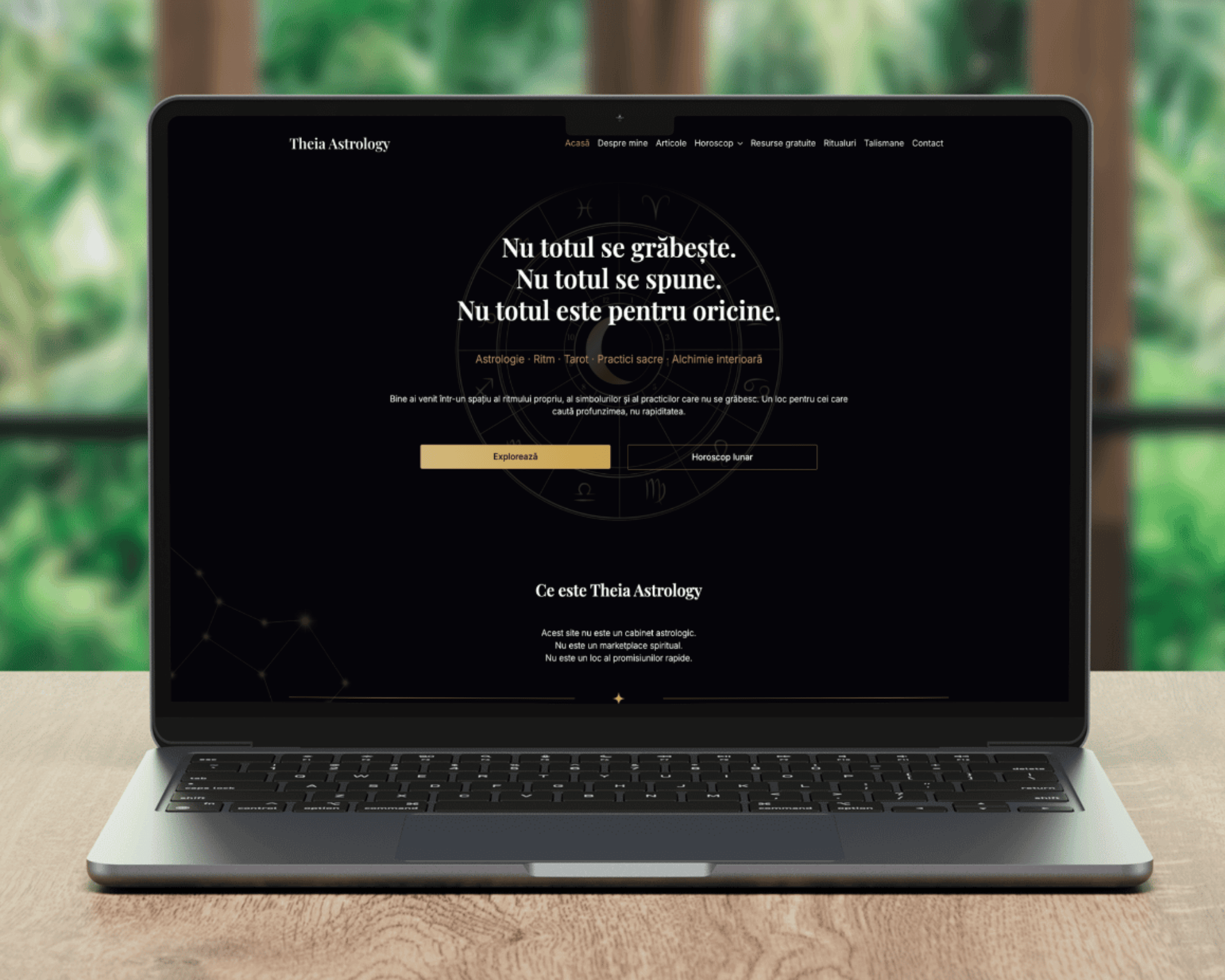 Site web personalizat pentru brand astrologic și resurse digitale – theiaastrology.com